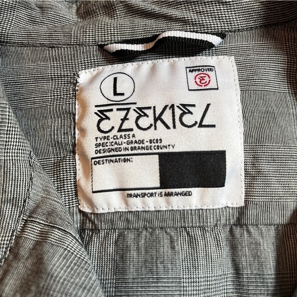 Ezekiel Hooded Button Up Men's Size L Outdoor California 100% Cotton Charcoal - Picture 11 of 15